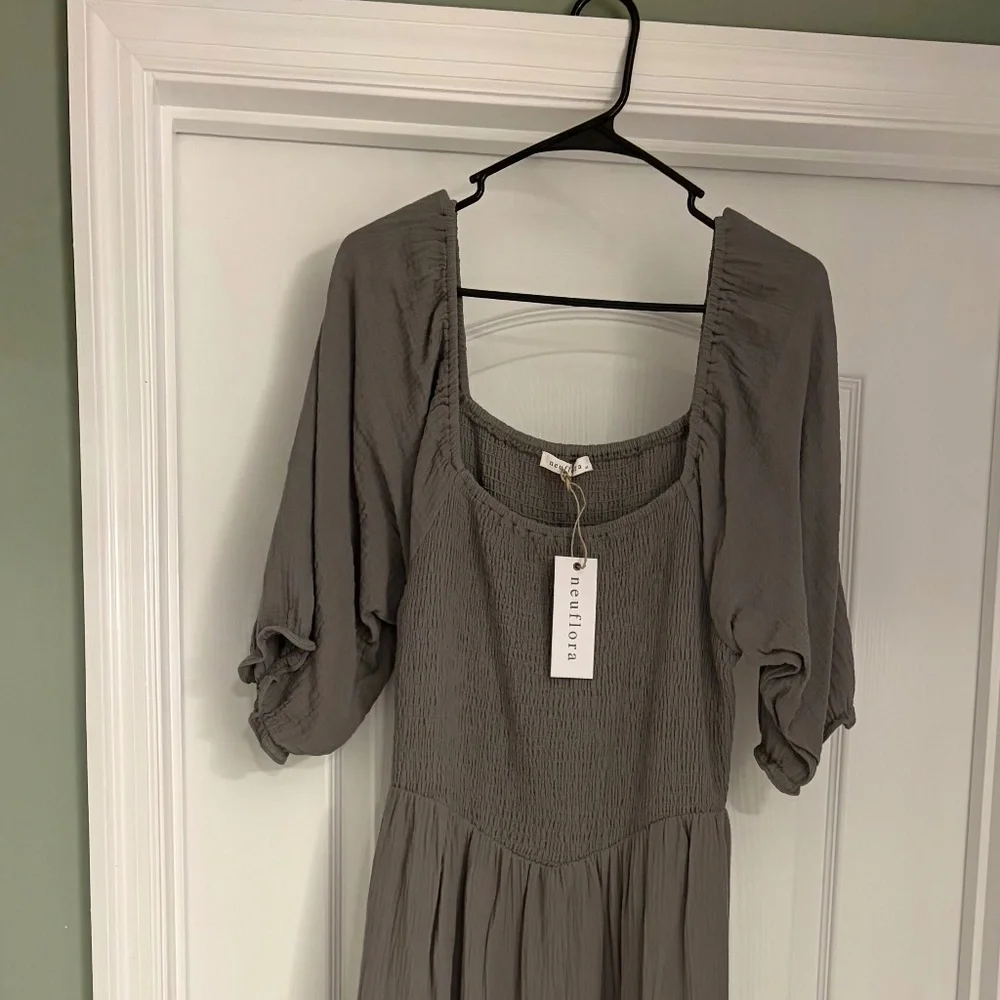 Neuflora Dress NWT - Picture 4 of 8